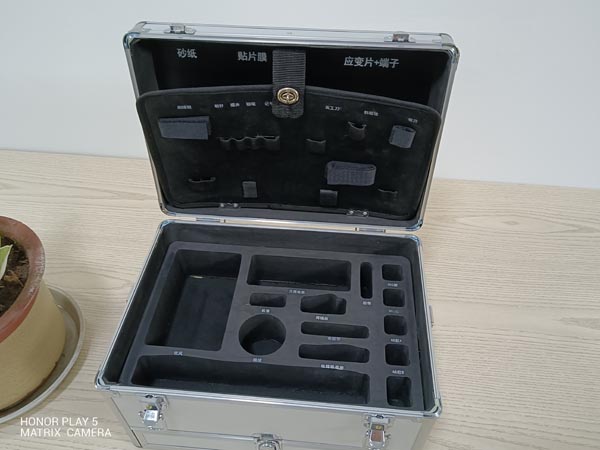 ���܃x�����o��EVA���r